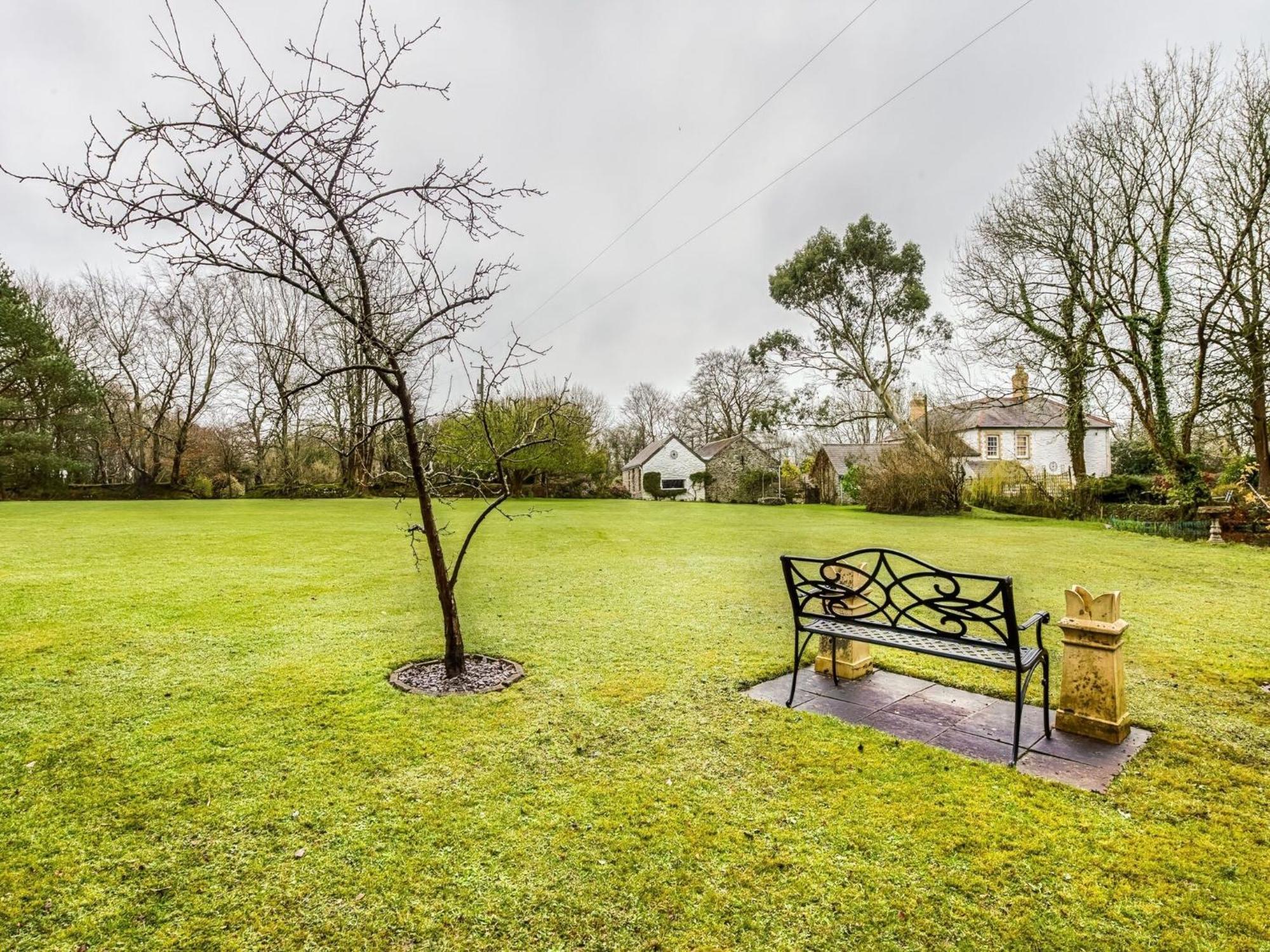 Secluded Holiday Home In Ceredigion With Garden Pennant  Εξωτερικό φωτογραφία